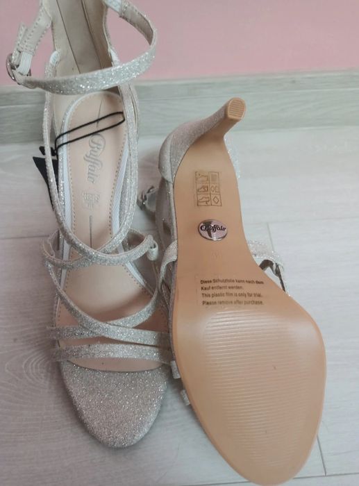 Sandale de ocazie Buffalo argintii