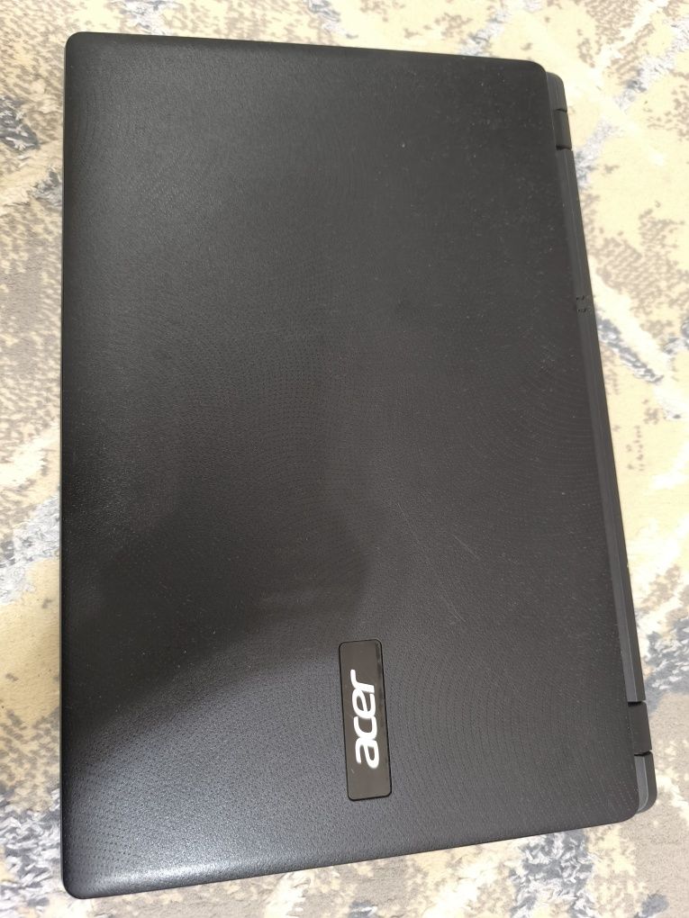 Noutbuk acer extenca 2519