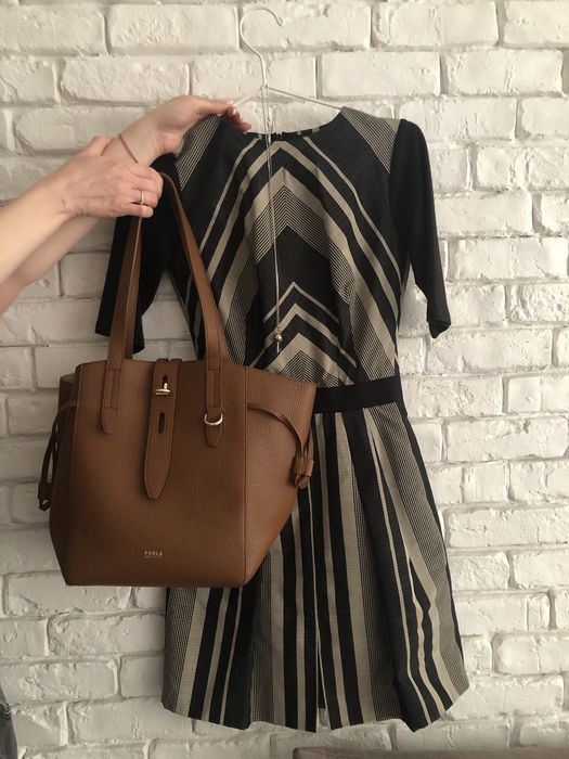 Рокля на марката Vincit