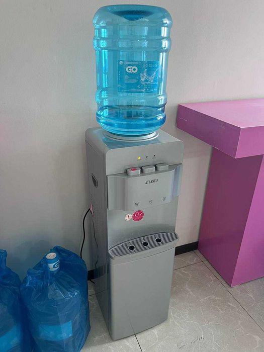 Кулер для воды +5 капсулы 18.9 л в подарок. Доставка бесплатно