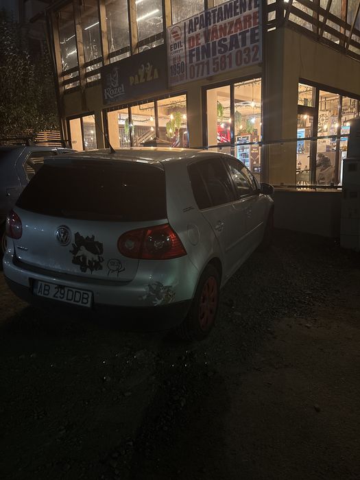 De vanzare golf 5 an 2006