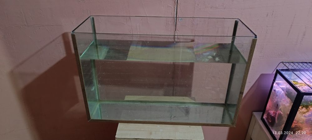 Продам аквариум в хорошем состоянии
