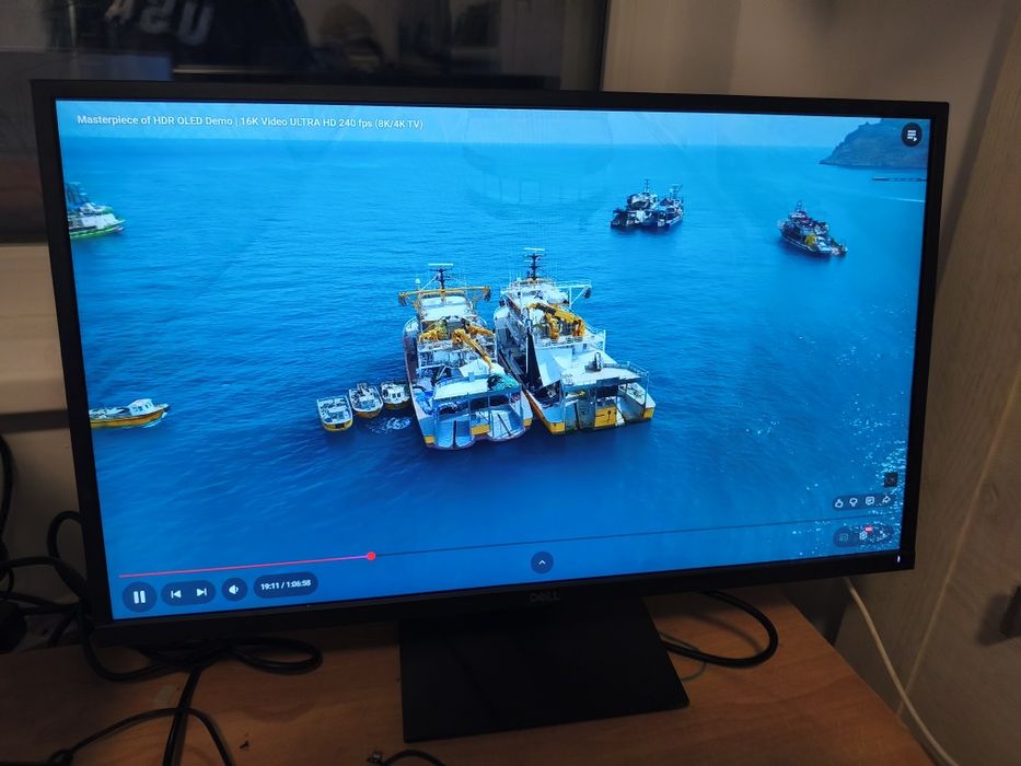 Monitor nou led DELL ips full HD diagonală 27" HDMI