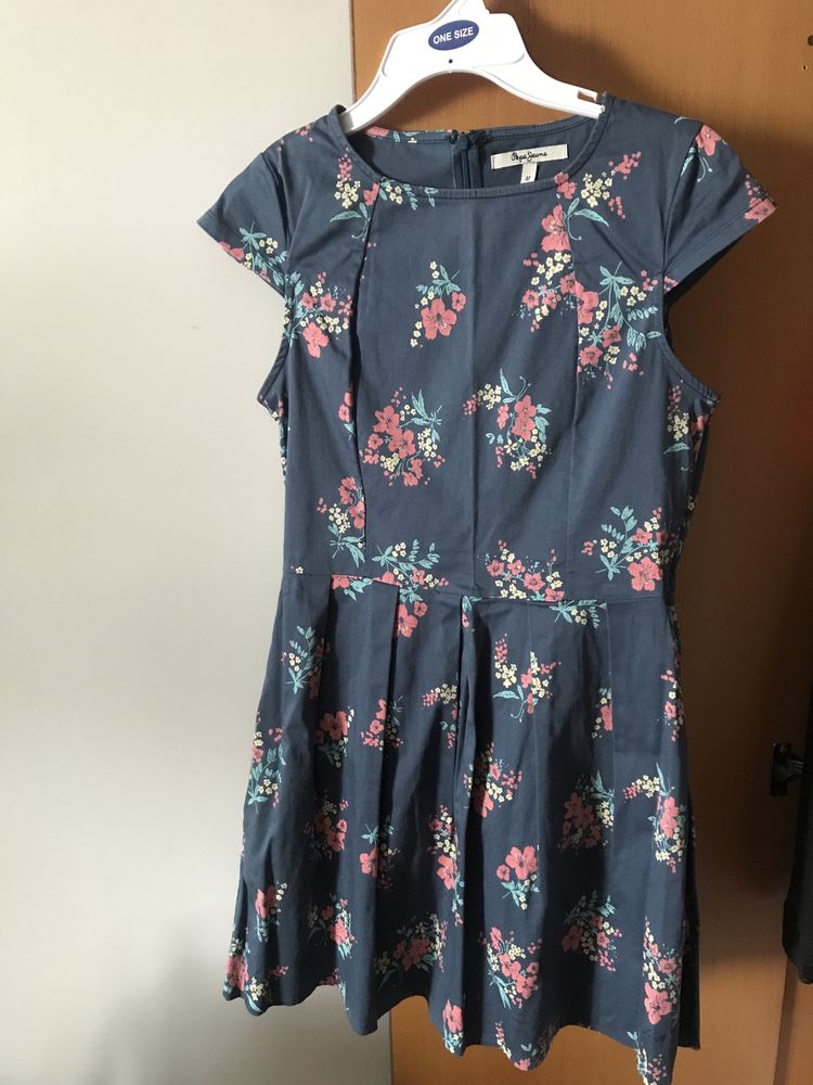 Дамска рокля Pepe Jeans