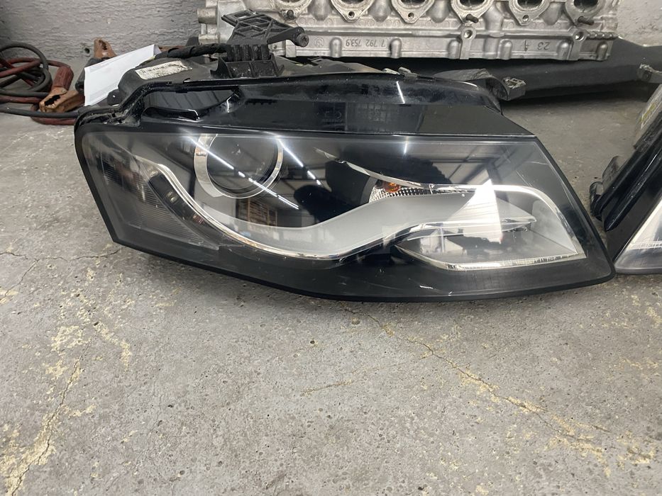 Завиващи фарове за Audi A4 B8, Ауди