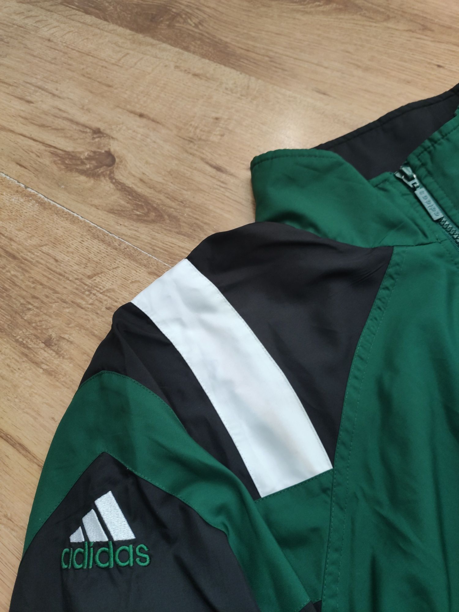 Geaca vintage Adidas mărimea M