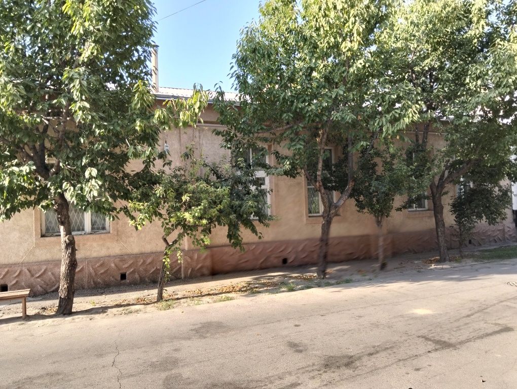 Участок на Бадамзаре. СРОЧНО СРОЧНО СРОЧНО