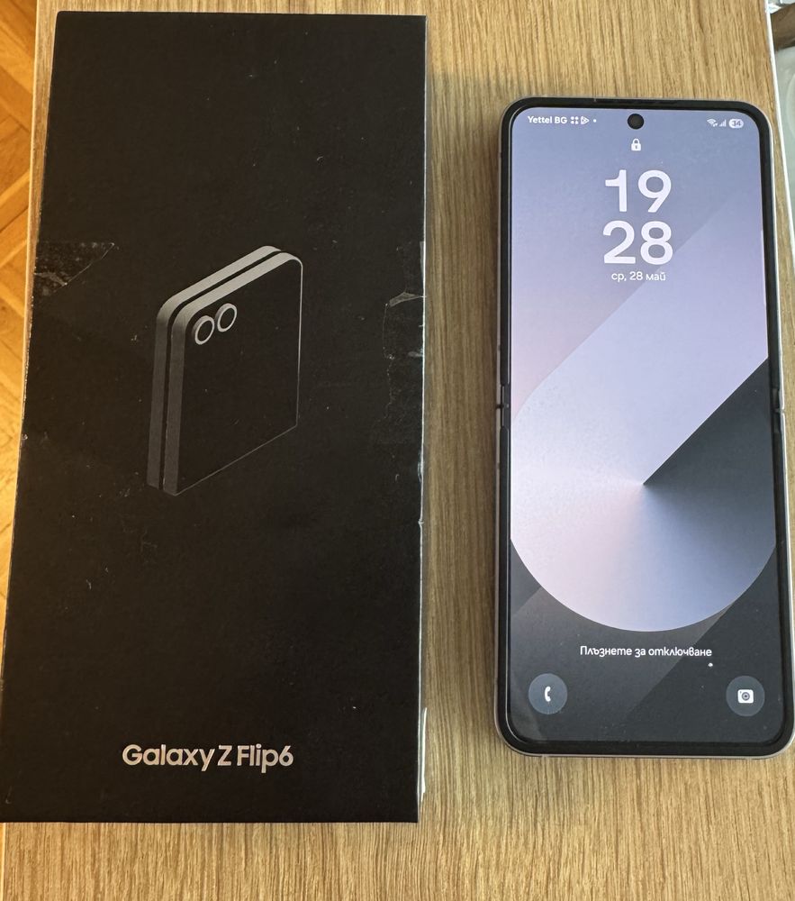 Samsung galaxy Z Flip 6 256GB