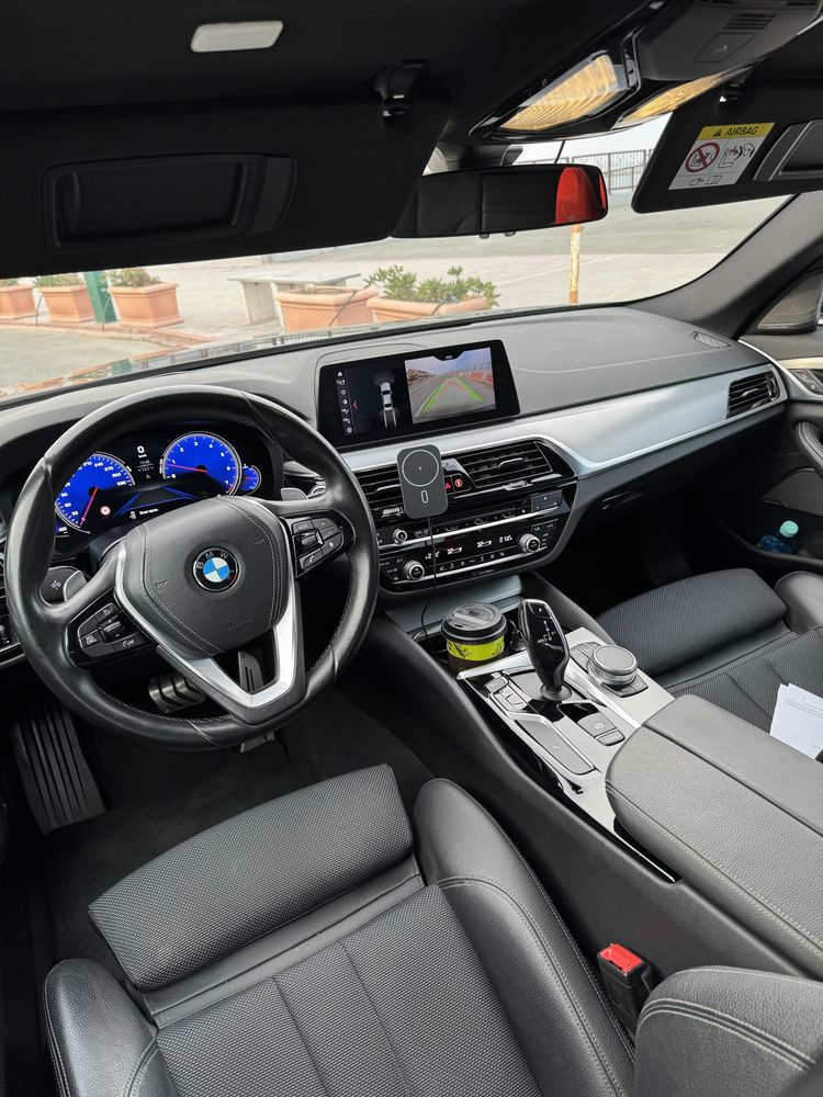 BMW 530i xDrive automat, variante