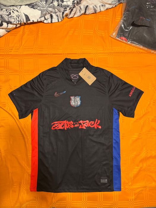 Tricouri fotbal Nike Barcelona x Travis Scott away kit si altele
