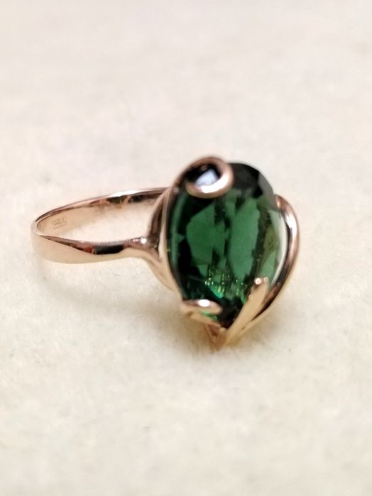 Золотое кольцо 585 сапфир