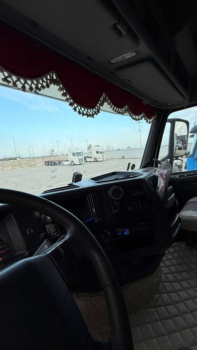 De vânzare cap tractor VOLVO