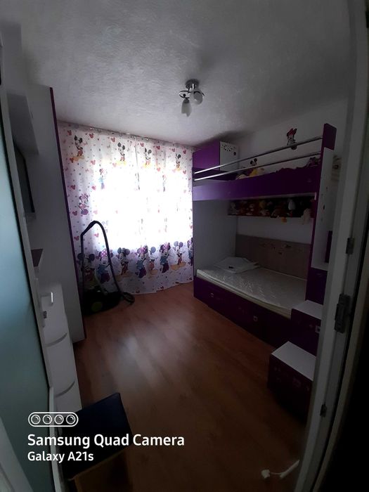 Dormitor copii cu paturi suprapuse