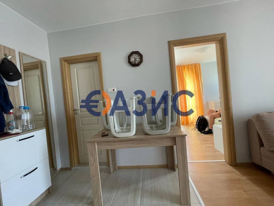 Продава се Двустаен апартамент в к.к. Слънчев бряг - 53 кв.м за 1284 €/кв.м - Снимка #1