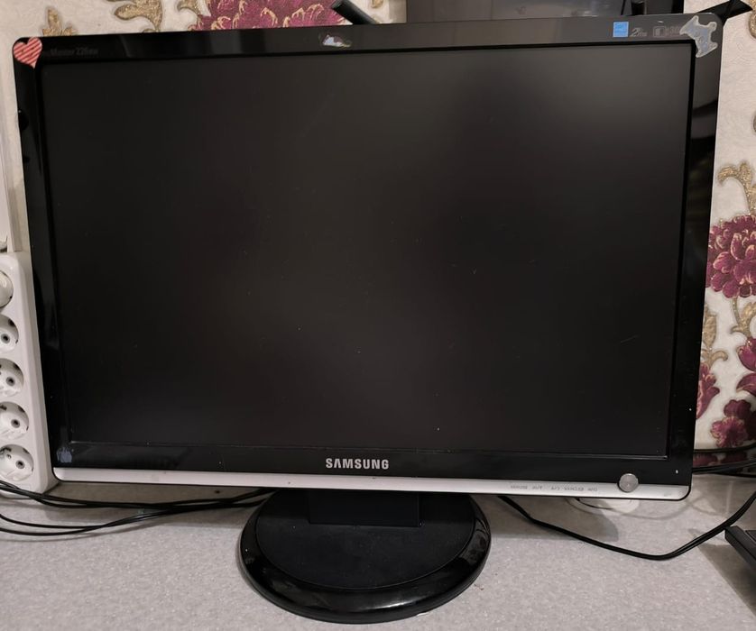 Продам монитор Samsung.