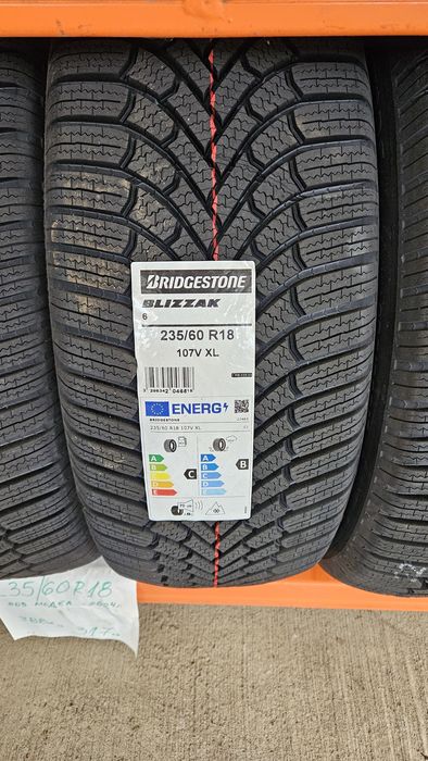 235/60R18 Bridgestone Blizzak 6