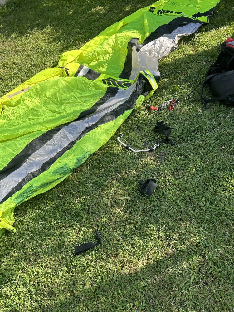Кайт  надуваем/ kite surfing