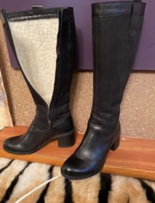 Сапоги зимние женские.