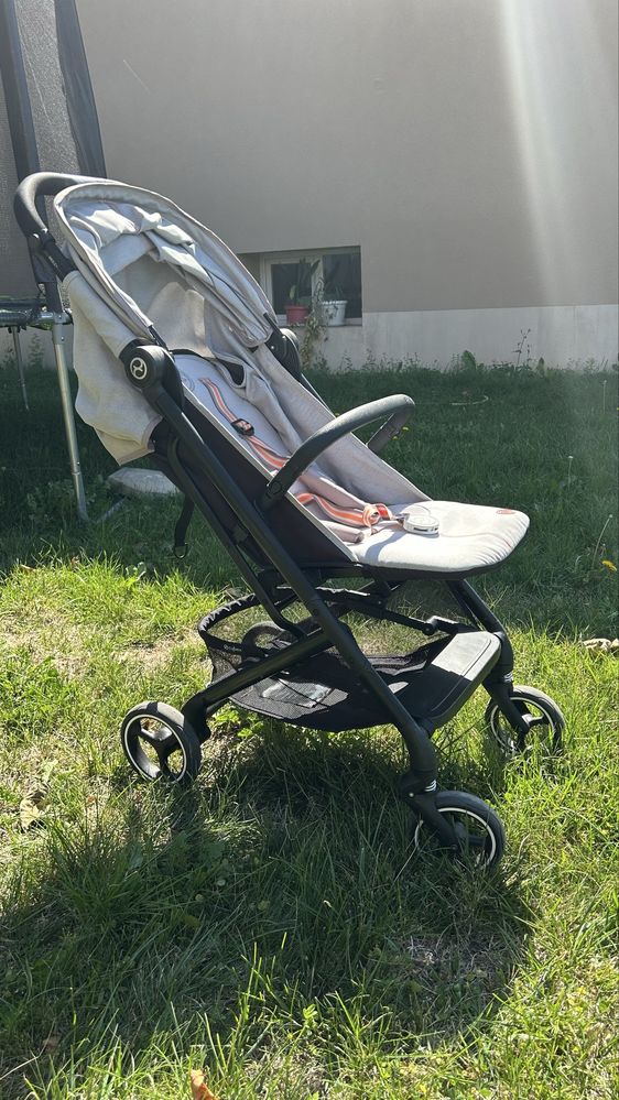 Лятна количка Cybex Beezy Lava Grey