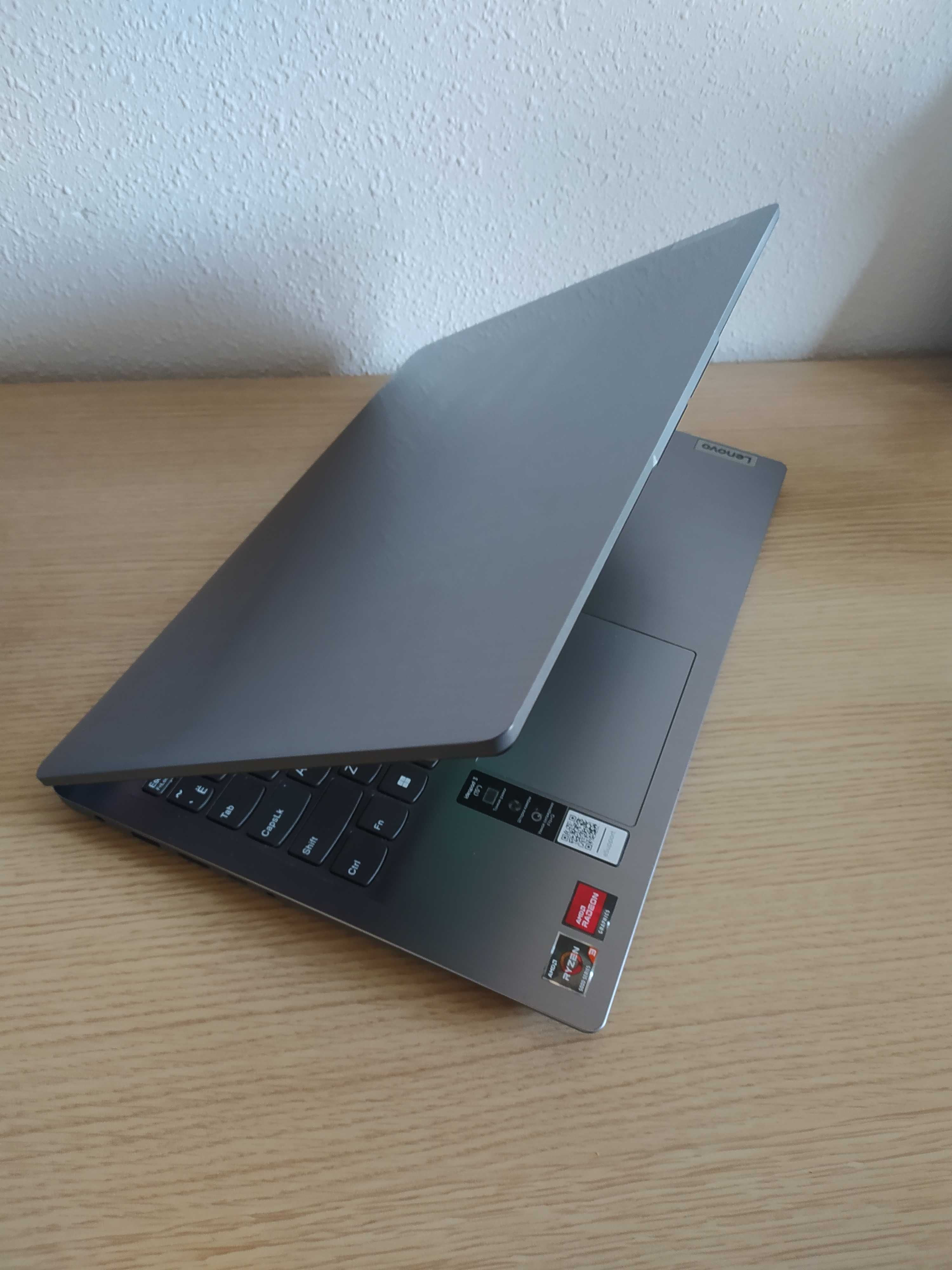 Лаптоп  Lenovo IdeaPad 3 15ALC6 / AMD Ryzen 3 5300U / RAM 8 / 15.6