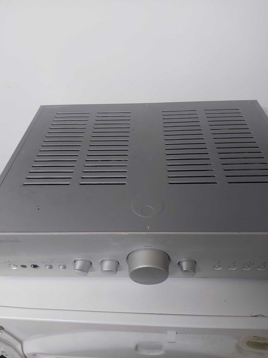 продам аудио усилитель AZUR-540A Сambrige Audio