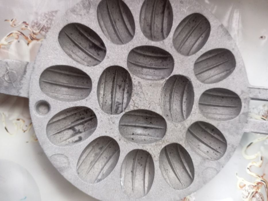 Орешницы  чугунные ссср времен.