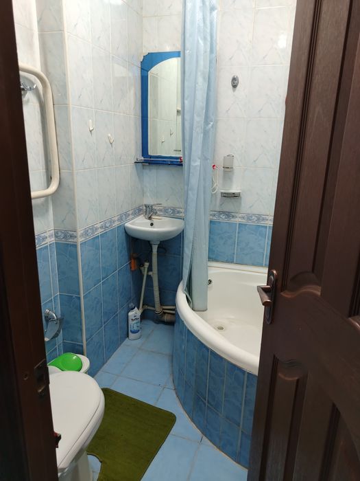 Сдаётся Юнусобад 7 2комн 1этаж.