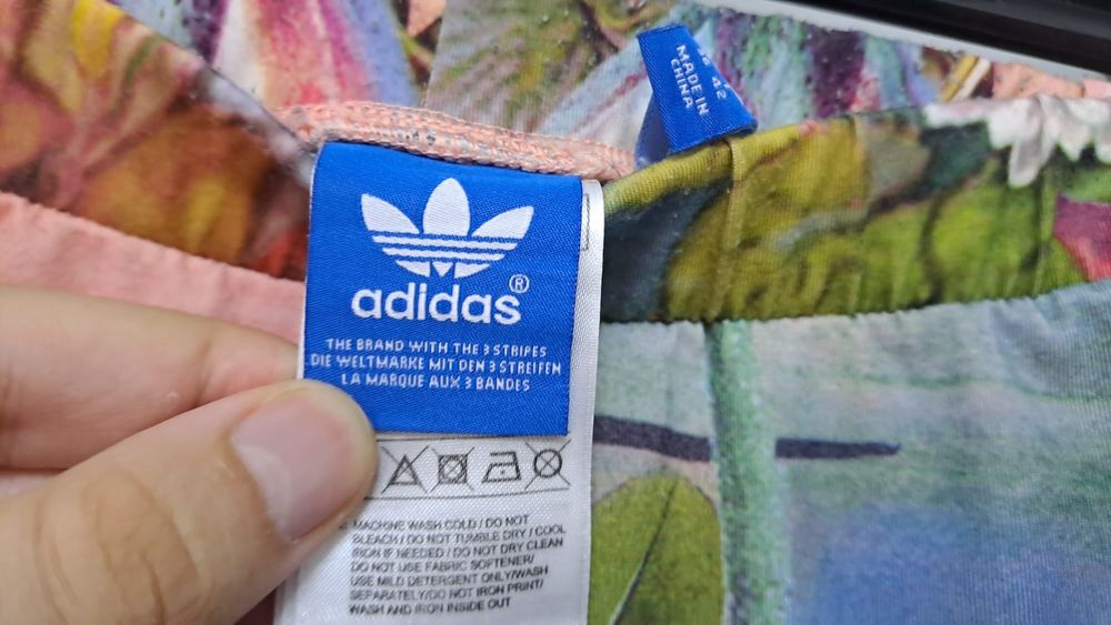 Colanti Adidas pentru damă