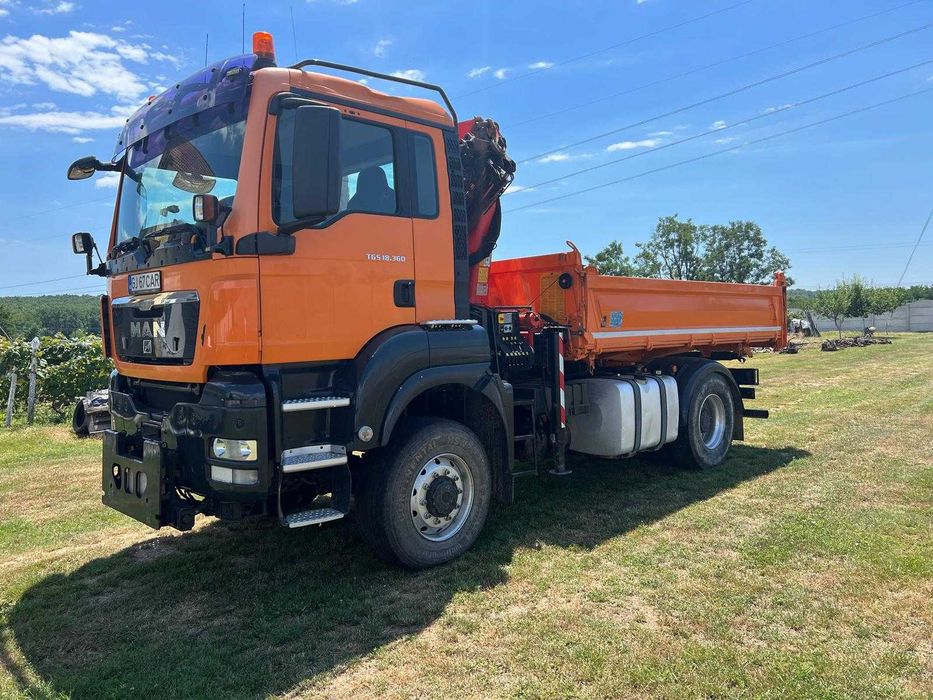 MAN TGS 18.360 4x4 – Basculantă + Macara + Sărărița și Plug