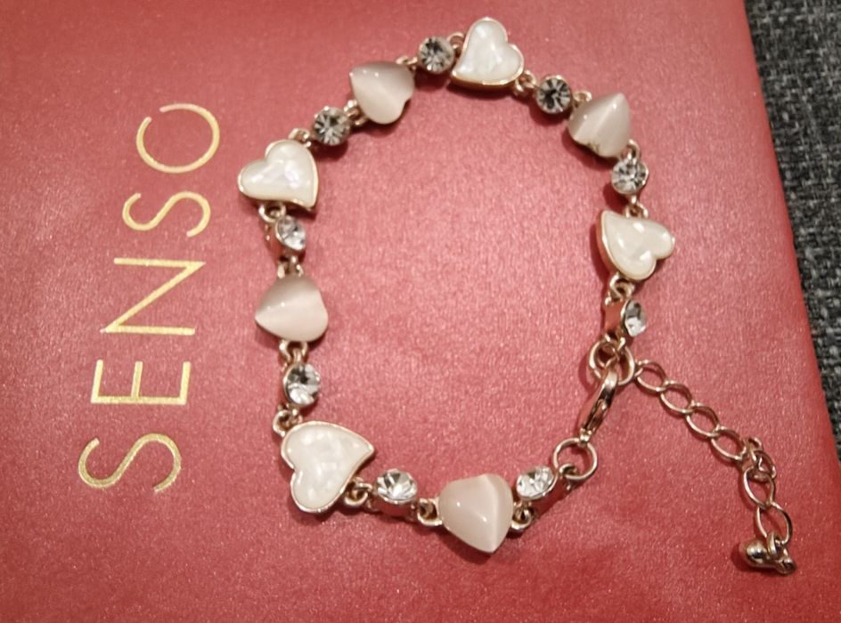 Нова прекрасна, италианска гривна Senso със сърца