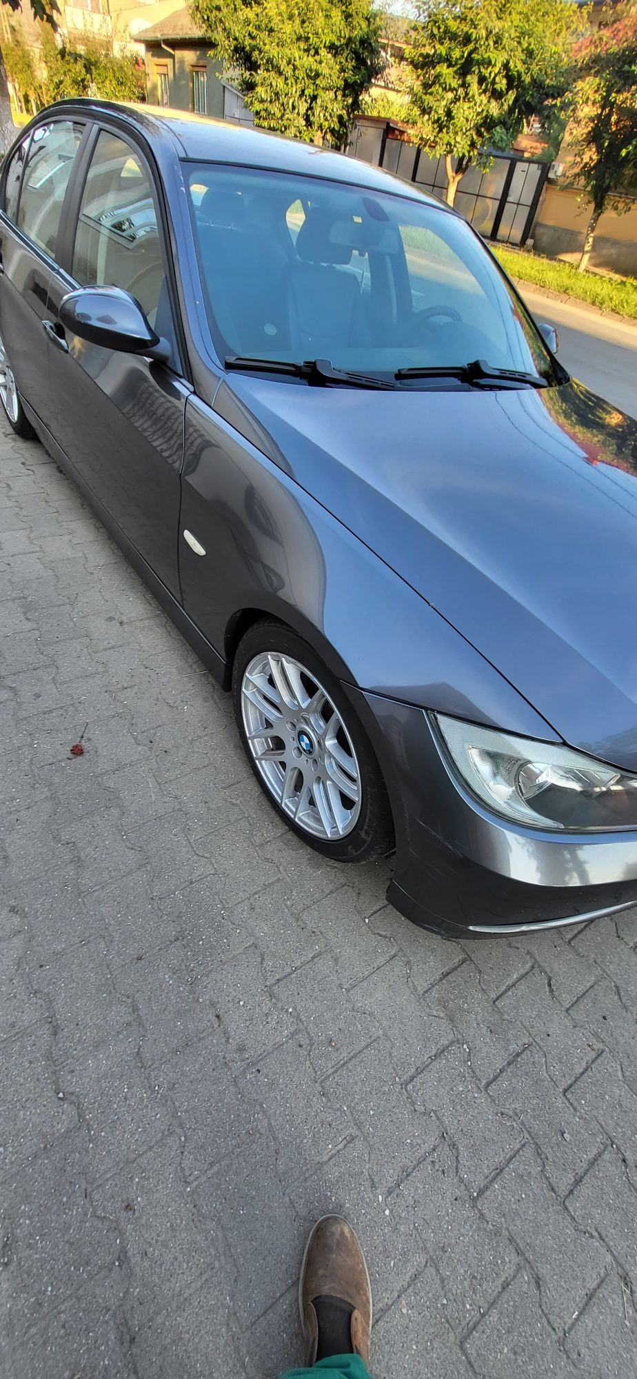 BMW seria 320 i -2006