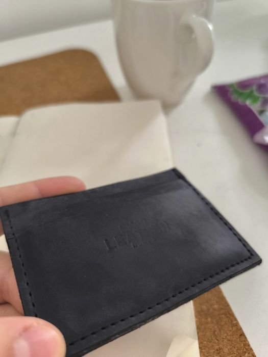 Ръчно изработени кожени портфейли и кардхолдери