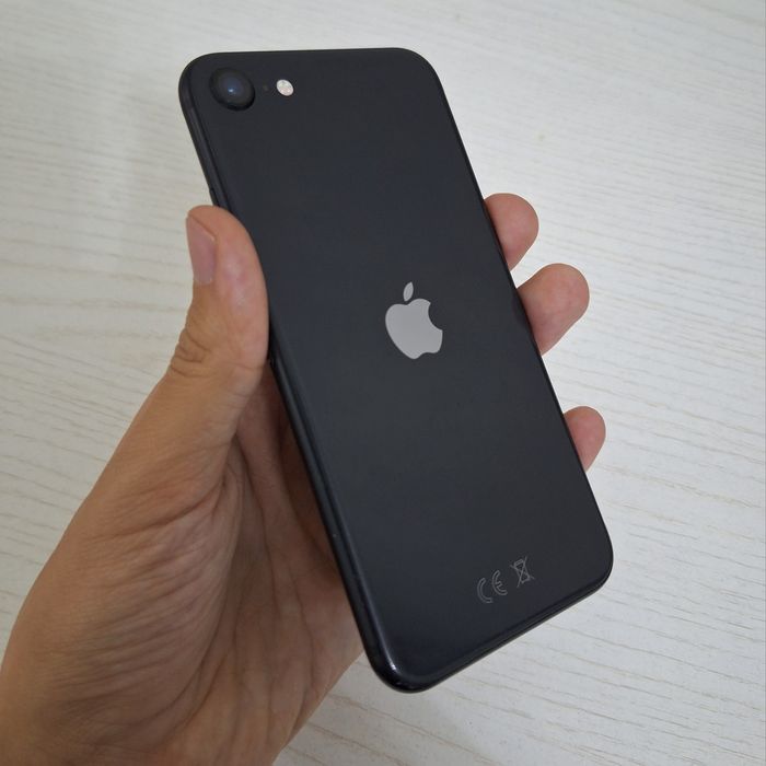 Iphone SE 2020 Apple Айфон