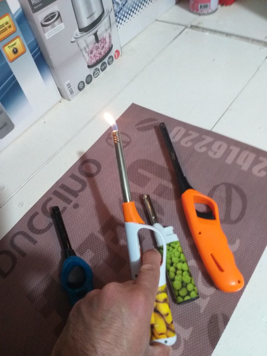 Brichete de Aprins Rencarcabile Cu Gaz