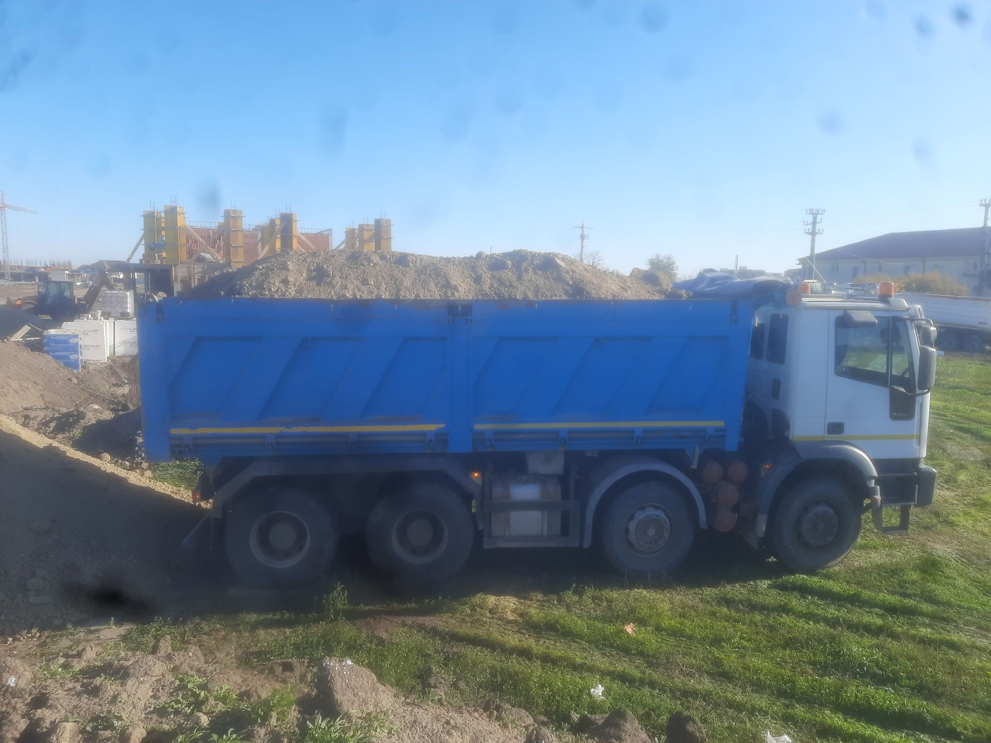 Vând piatră, nisip, sort nisip,nisip concasat pentru șapebalast, pămân