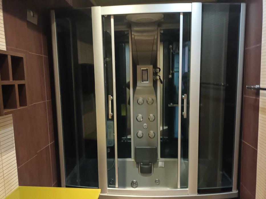 Продава се Тристаен апартамент в Пловдив, Христо Смирненски - 123 кв.м за 1342 €/кв.м - Снимка #3