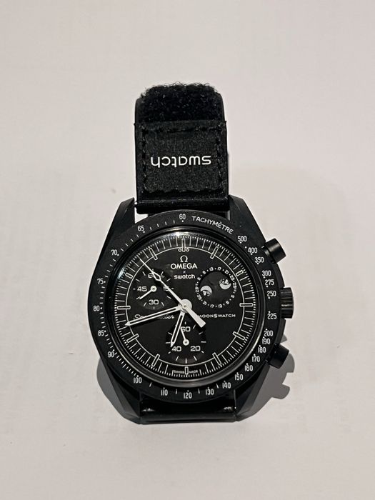 Omega Swatch Mission to the moon moonphase snoopy edition