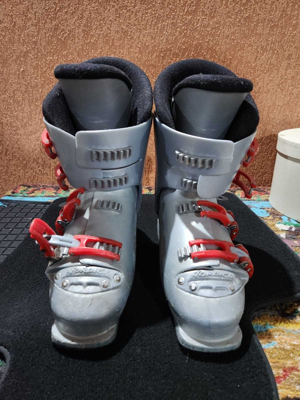 Boots Ski-uri Nordica in stare buna