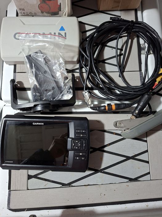 Sonar garmin striker sv7 sonda gt52 de vanzare