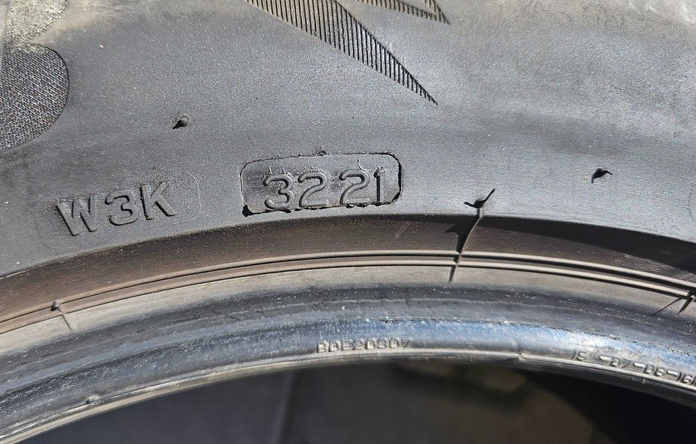 Зимни гуми Bridgestone Blizzak LM005 255/50 R19 2броя