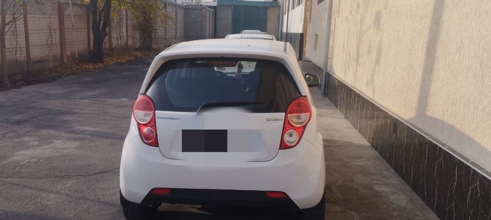 Автомобил СПАРК сотилади