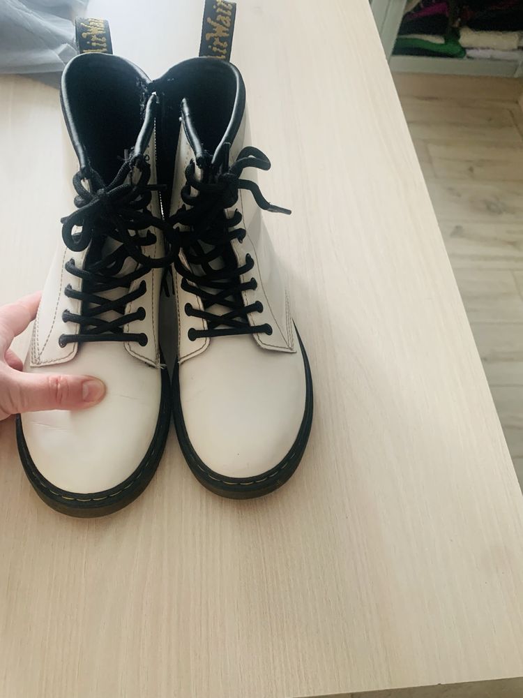 ghete dr martens marimea34 superbe