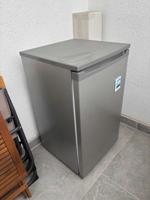 Frigider cu o usa Sharp