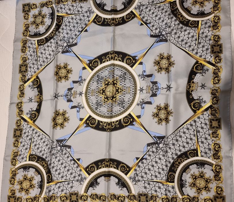 Eșarfă Versace originala