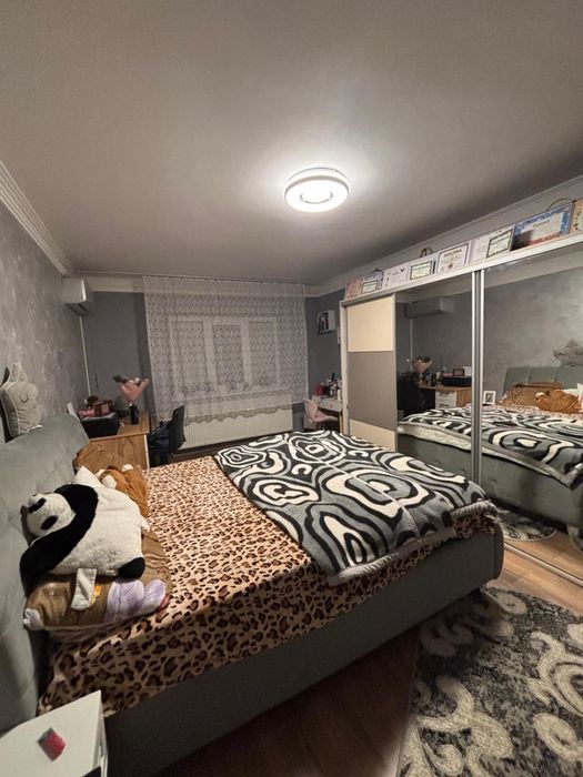 Vand apartament cu 2 camere