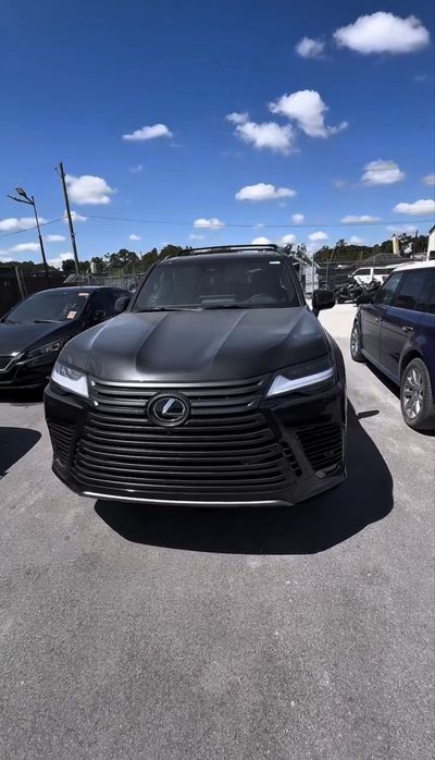 Lexus LX700h 2025