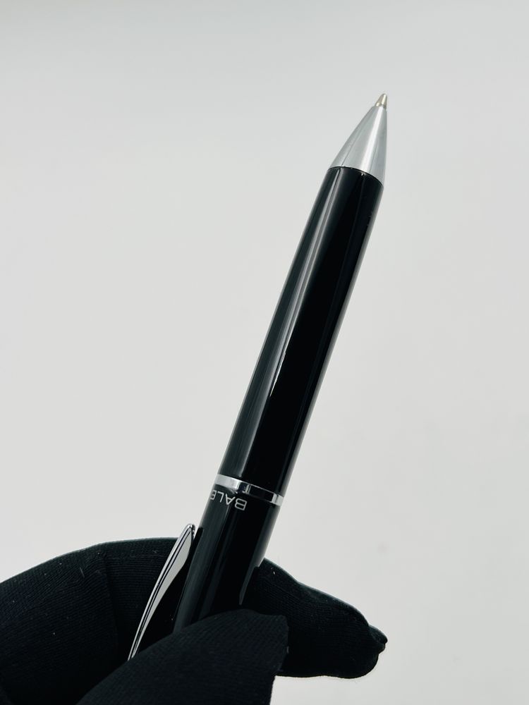 Balenciaga химикалка