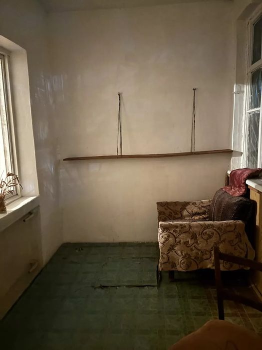 Чирчик Срочно продаётся 52.4 кв.м 2-х.комнатная квартира