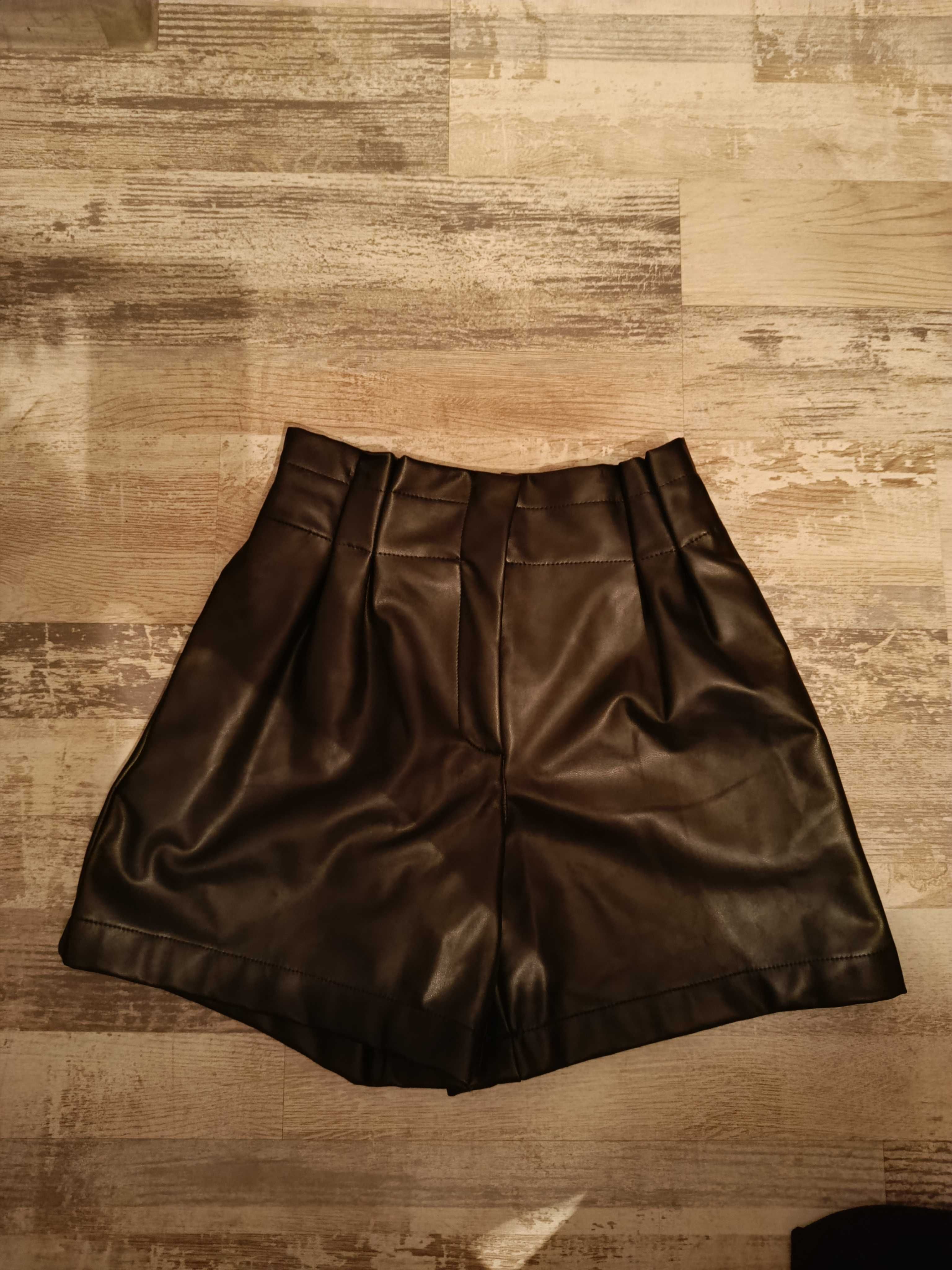 Къси кожени панталонки Зара / Zara