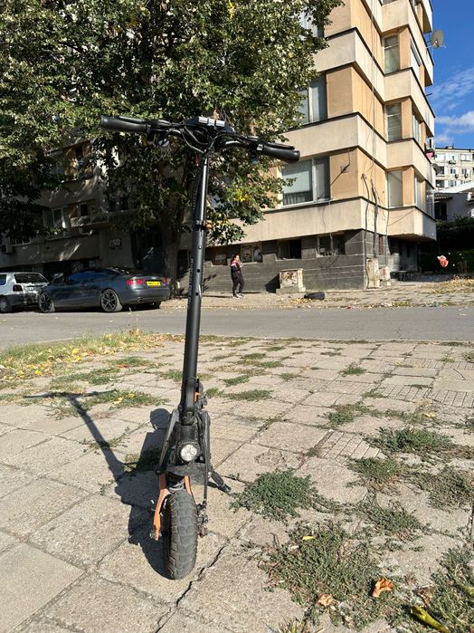 Продавам електрическа тротинетки  kukirin g2 pro